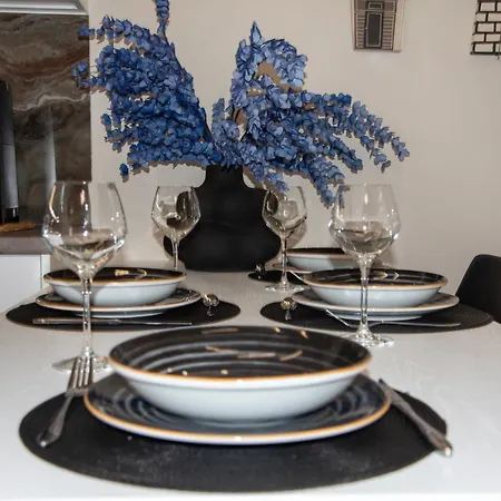 Cozy Rena Luxury With Free Private Parking Appartamento
