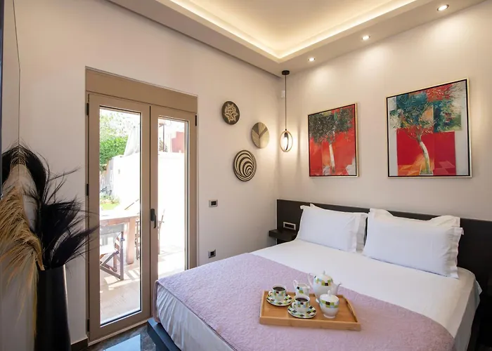 Cozy Rena Luxury With Free Private Parking