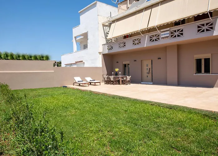 Cozy Rena Luxury With Free Private Parking