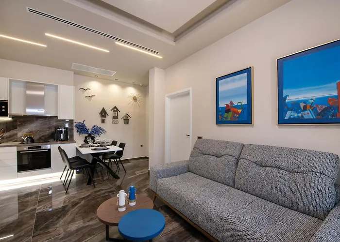 Cozy Rena Luxury With Free Private Parking *